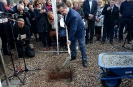 Minister Dacic laid the foundation stone for the construction of apartments for refugees in Paracin [06/04/2017]