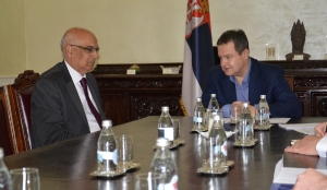 Minister Dacic meets with Arif Mahmood