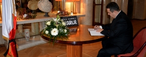 Minister Dacic signed the book of condolences at the Embassy of France