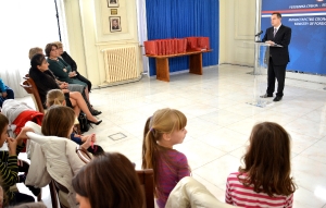 Minister Dacic recived children from Vukovar 2