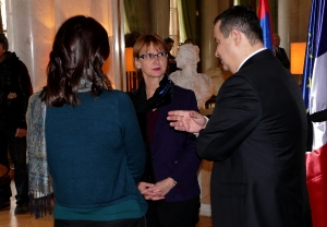 Minister Dacic signed the book of condolences at the French Embassy