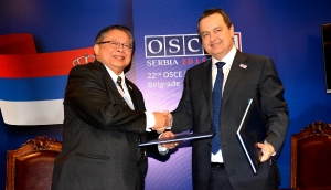 Meeting and signing agreement between Minister Dacic and Deputy MFA of Thailand