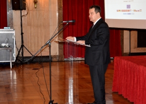 Minister Dacic attends the signing of the agreement on building 270 flats within Serbia’s fifth RHP 