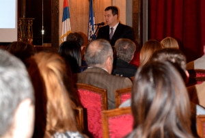 Minister Dacic attends the signing of the agreement on building 270 flats within Serbia’s fifth RHP 