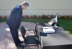 Minister Dacic signed the book of condolences at the Embassy of Israel