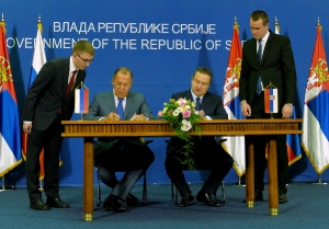 Signing the agreement Minister Dacic and Minister Lavrov