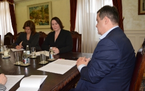 Minister Dacic meets with Karla Hershey