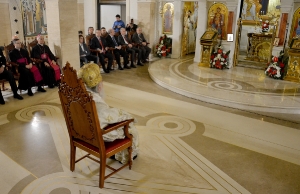 Minister Dacic at the Easter liturgy in the Temple of Saint Sava