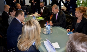 Minister Dacic meets with Johannes Hahn