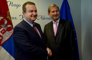 Minister Dacic meets with Johannes Hahn