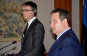 Minister Dacic meets with Sven Mikser