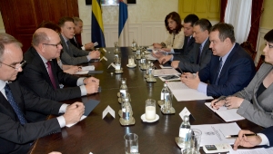 Minister Dacic meets with Urban Ahlin