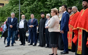 Minister Dacic attended the ceremony marking the first delivery of a mosaic in the Temple of St Sava