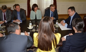 Minister Dacic meets with Zahir Tanin