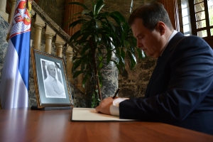 Minister Dacic signed the book of condolences on the death of Ambassador Potezica