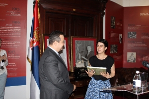 Minister Dacic with students of the First Belgrade High School