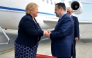 Министар Дачић дочекао премијерку Норвешке на аеродрому 