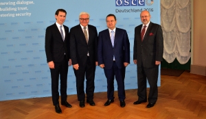 Ministar Dačić na sastanku Trojke OEBS-a 
