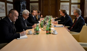 Састанак министра Дачића са МСП Аустрије, Курцом 