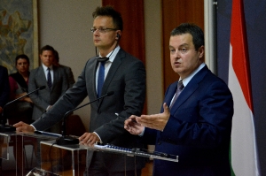 Ministri Dačić i Stefanović sa MSP Mađarske Peterom Sijartom