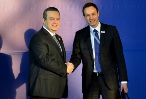 Руковање министра Дачића са шефовима делегација