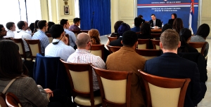 Министар Дачић одржао предавање студентима са Јејла
