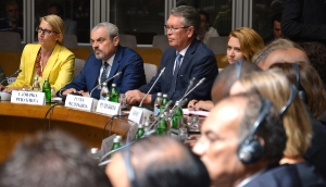 Састанак премијера Вучића и министра Дачића са амбасадорима
