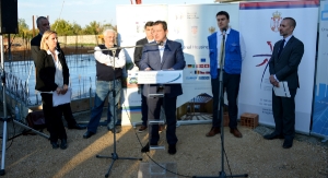 Министар Дачић обишао радове изградње станова избеглицама у Голубинцима