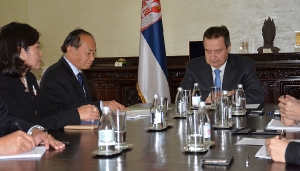 Дачић - Њ.Е. Пукао Помавонгс