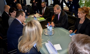 Sastanak ministra Dačića sa Johanesom Hanom