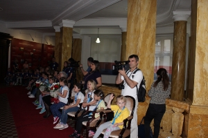 Посета деце из Вуковара Министарству спољних послова